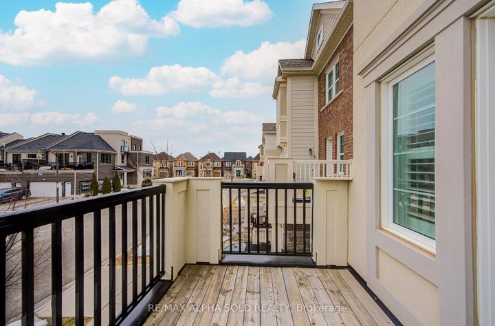 Photo 30 at 3081 Harebell Gate, GO Glenorchy, Oakville