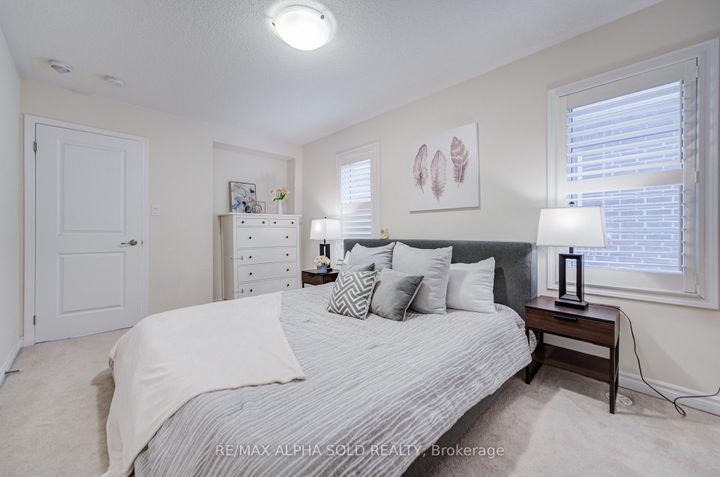 Photo 39 at 3081 Harebell Gate, GO Glenorchy, Oakville