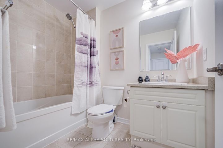 Photo 47 at 3081 Harebell Gate, GO Glenorchy, Oakville