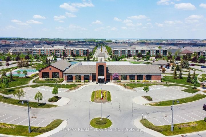 Photo 42 at 10 Orchard Park Gate, Wellington, Brampton