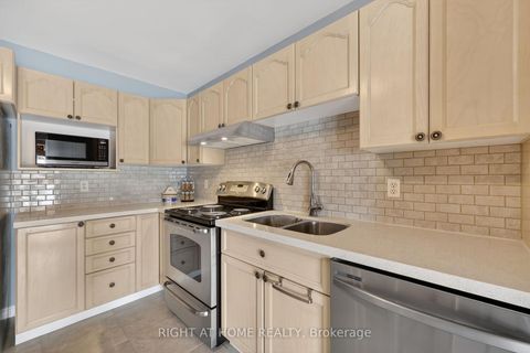 Photo 13 at 102 Monique Crescent, East Bayfield, Barrie