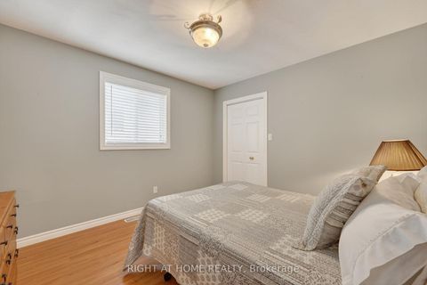 Photo 18 at 102 Monique Crescent, East Bayfield, Barrie