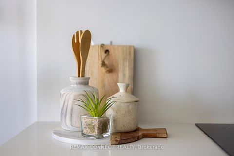 Photo 18 at 3308 - 386 Yonge Street, Bay Street Corridor, Toronto