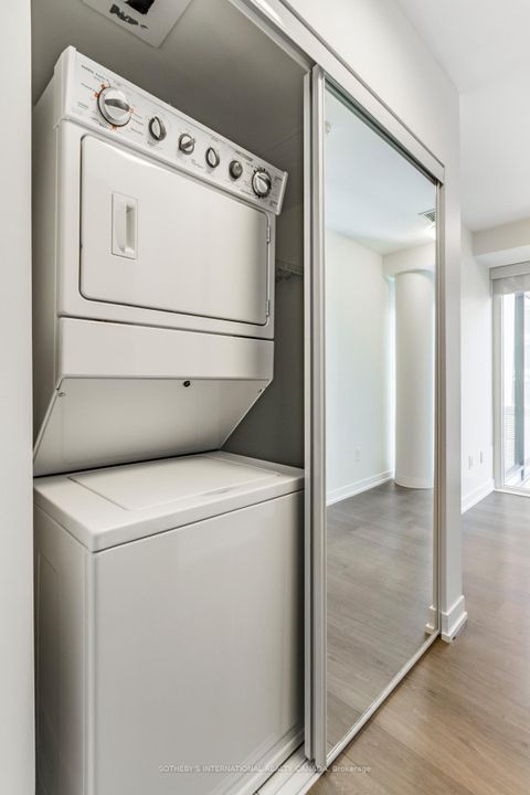 Photo 26 at 713 - 105 George Street, Moss Park, Toronto