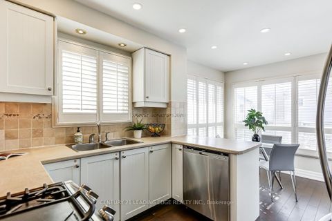 Photo 8 at 10 EMPSON Court, South West, Ajax