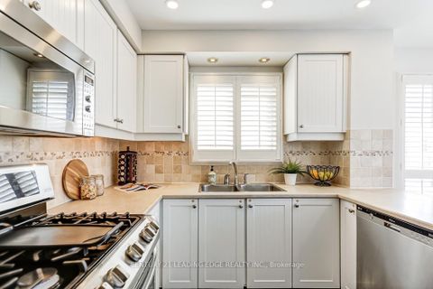 Photo 9 at 10 EMPSON Court, South West, Ajax