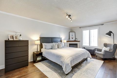 Photo 20 at 10 EMPSON Court, South West, Ajax