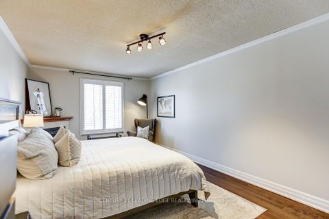 Photo 21 at 10 EMPSON Court, South West, Ajax