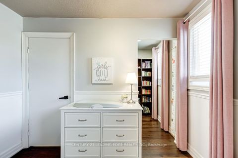 Photo 25 at 10 EMPSON Court, South West, Ajax