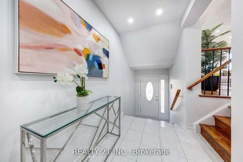 Photo 2 at 130 Morningview Trail, Rouge E11, Toronto