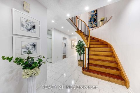 Photo 13 at 130 Morningview Trail, Rouge E11, Toronto