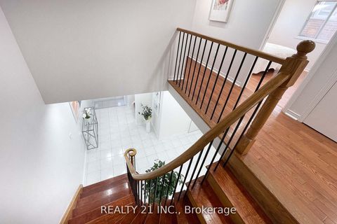 Photo 14 at 130 Morningview Trail, Rouge E11, Toronto