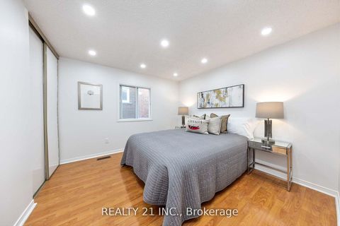 Photo 20 at 130 Morningview Trail, Rouge E11, Toronto