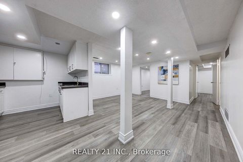 Photo 28 at 130 Morningview Trail, Rouge E11, Toronto