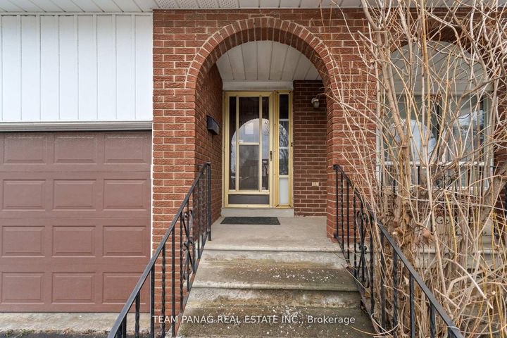 Photo 2 at 7700 Netherwood Road, Malton, Mississauga