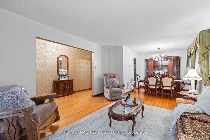 Photo 7 at 7700 Netherwood Road, Malton, Mississauga