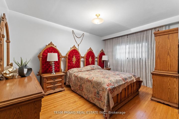 Photo 17 at 7700 Netherwood Road, Malton, Mississauga