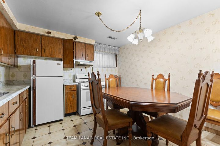 Photo 29 at 7700 Netherwood Road, Malton, Mississauga