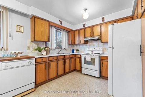 Photo 13 at 7700 Netherwood Road, Malton, Mississauga