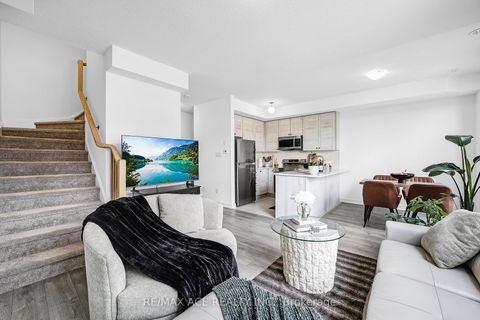 Photo 10 at 24 Spry Lane, Shore, Barrie