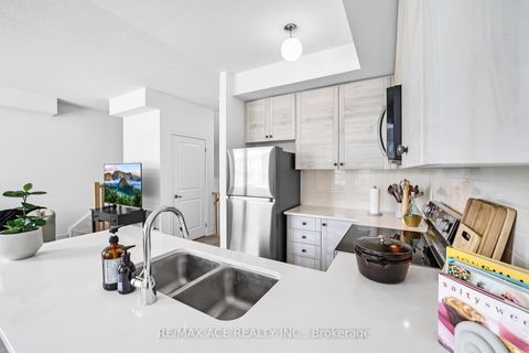 Photo 15 at 24 Spry Lane, Shore, Barrie