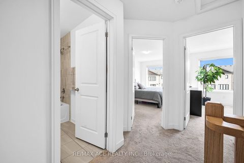 Photo 21 at 24 Spry Lane, Shore, Barrie