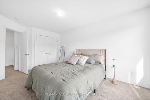 Photo 23 at 24 Spry Lane, Shore, Barrie