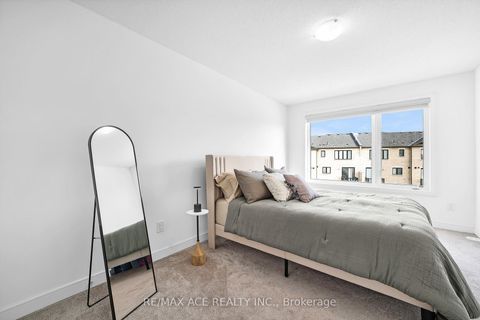 Photo 25 at 24 Spry Lane, Shore, Barrie