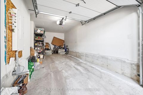 Photo 31 at 24 Spry Lane, Shore, Barrie