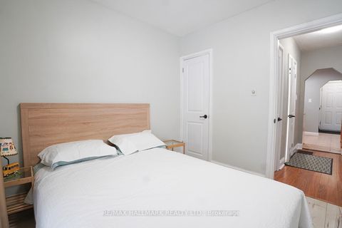 Photo 9 at 106 Phillip Avenue, Cliffside, Toronto