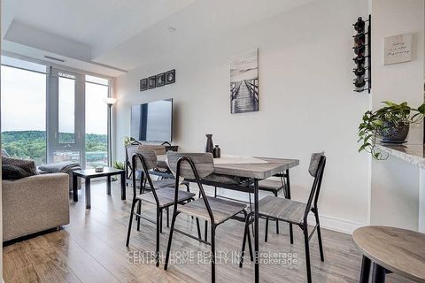 Photo 14 at 911A - 9608 Yonge Street, North Richvale, Richmond Hill