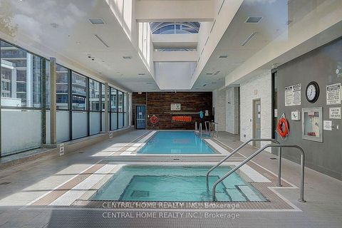 Photo 30 at 911A - 9608 Yonge Street, North Richvale, Richmond Hill