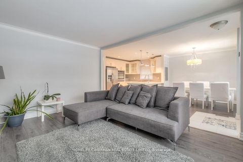 Photo 1 at 3 Willowhurst Crescent, Maryvale, Toronto