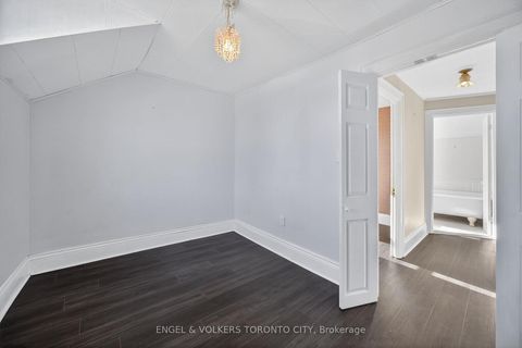 Photo 24 at 52 Parkside Drive, Queen's Park, Barrie