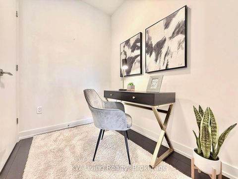 Photo 4 at 701 - 39 Roehampton Avenue, Mount Pleasant West, Toronto