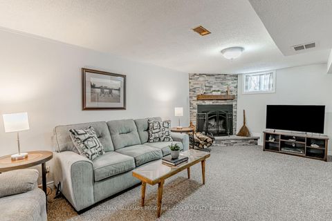 Photo 9 at 229 Deborah Way, Painswick North, Barrie