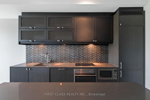 Photo 5 at 413 - 783 Bathurst Street, University, Toronto