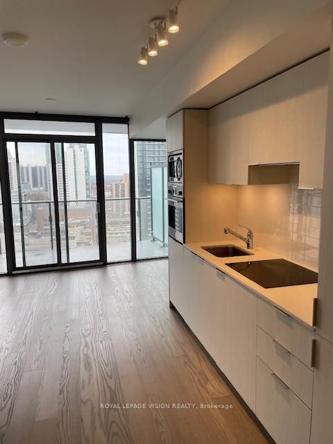 Photo 10 at 1701 - 11 Wellesley Street W, Bay Street Corridor, Toronto