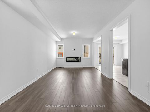 Photo 4 at 10 Wayne Allison Drive, Sutton & Jackson's Point, Georgina