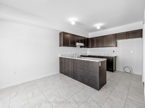 Photo 10 at 10 Wayne Allison Drive, Sutton & Jackson's Point, Georgina