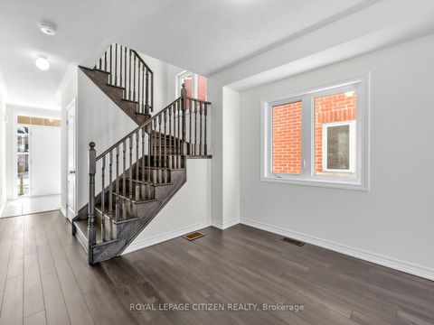 Photo 13 at 10 Wayne Allison Drive, Sutton & Jackson's Point, Georgina