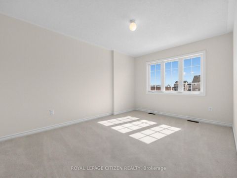 Photo 18 at 10 Wayne Allison Drive, Sutton & Jackson's Point, Georgina