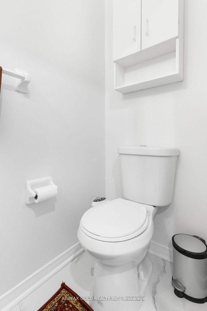 Photo 11 at 40 Blue Spruce Street, Wellington, Brampton