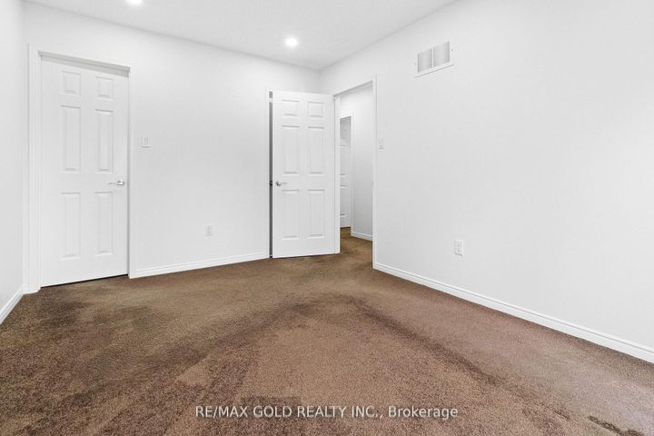 Photo 17 at 40 Blue Spruce Street, Wellington, Brampton