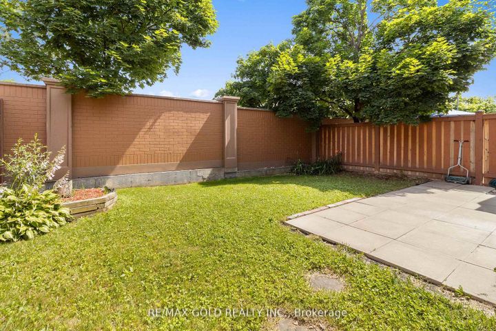 Photo 23 at 40 Blue Spruce Street, Wellington, Brampton