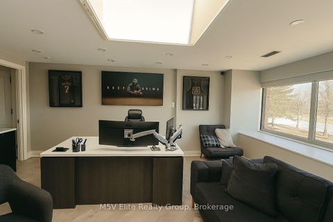 Photo 12 at 15 & 16 - 250 Regina Road, West Woodbridge Industrial Area, Vaughan