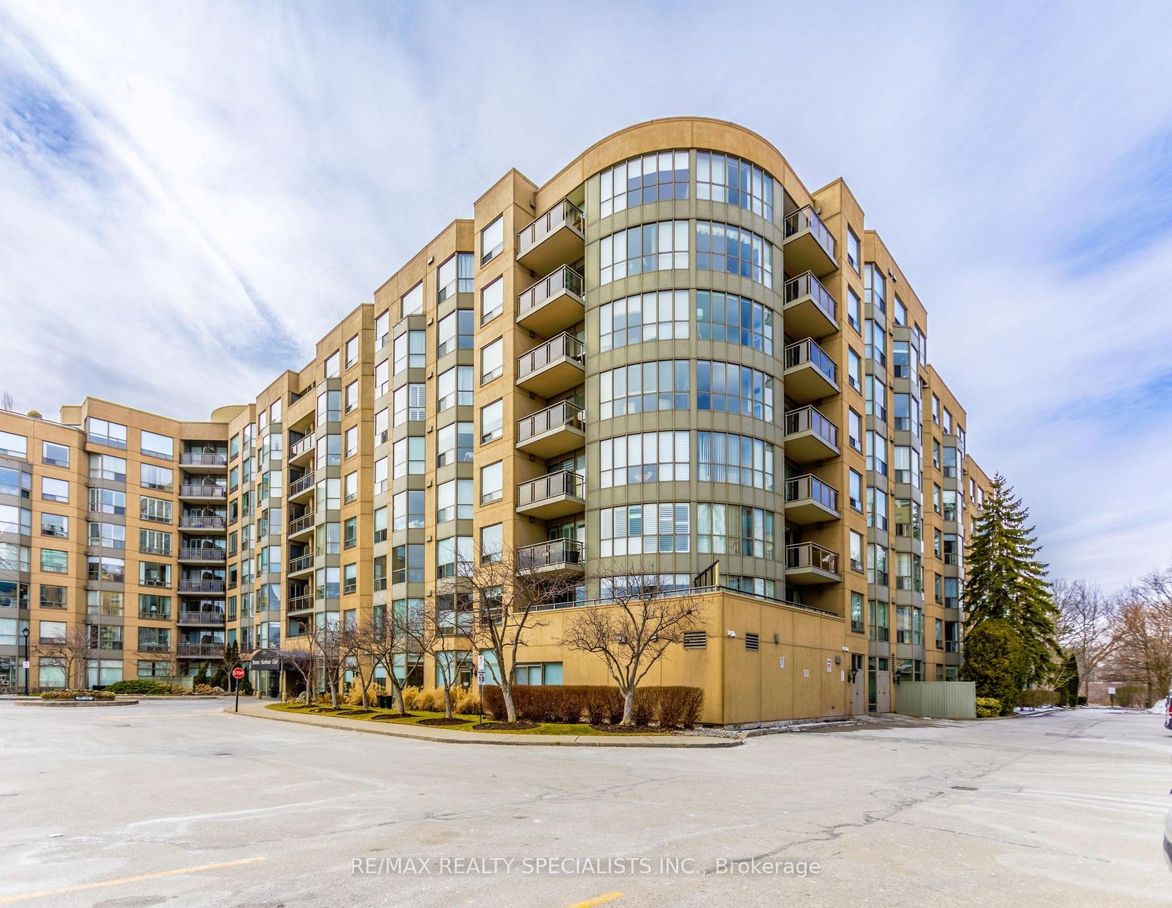 708 - 2511 Lakeshore Road W, BR Bronte, Oakville 