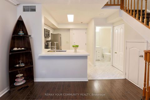 Photo 10 at 1213 - 28 Sommerset Way, Willowdale East, Toronto