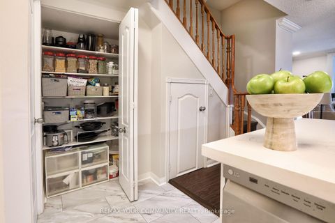 Photo 12 at 1213 - 28 Sommerset Way, Willowdale East, Toronto