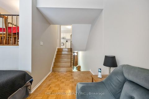 Photo 5 at 40 - 671 Huntingwood Drive, Sullivan, Toronto